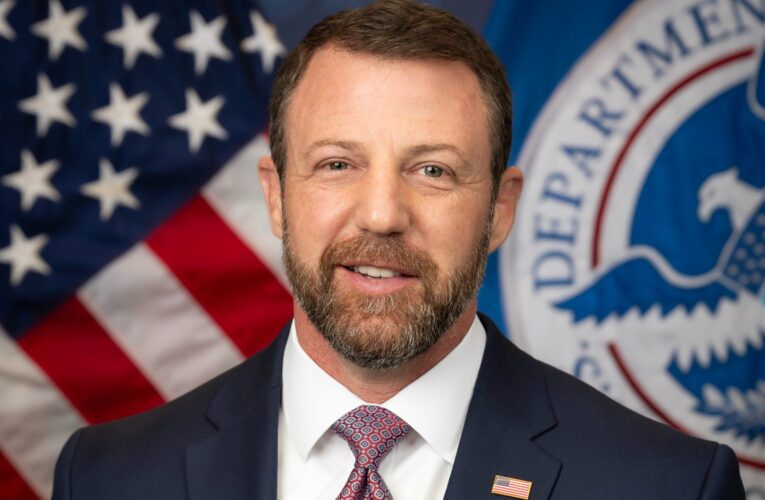 Markwayne Mullin, secretario de Seguridad Nacional de EE.UU, llega a México